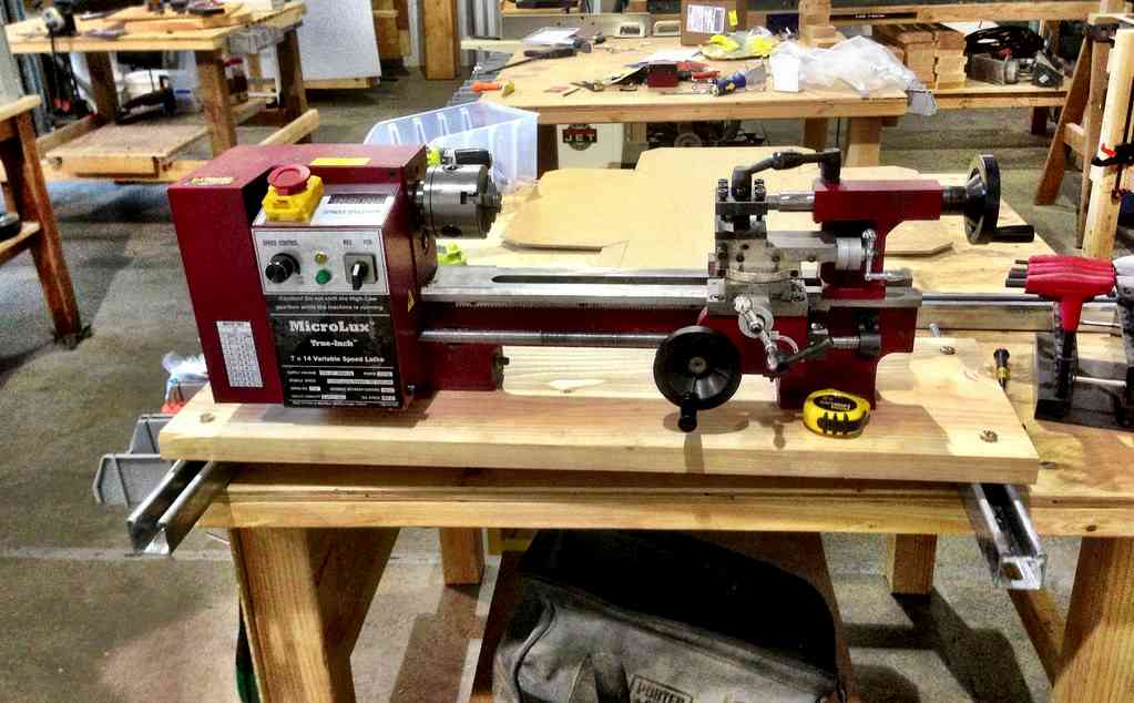 A MicroLux 7x14 Mini Metal Lathe. Photo credit: Kiet-Callies