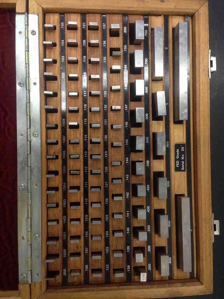 Set of gauge blocks for calibrating an indicator. Photo credit: SSC-Aviation